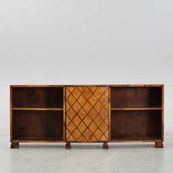 Bokhylla med skåp, 1940-tal.