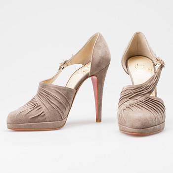 SKOR, "Drapiday", Christian Louboutin.