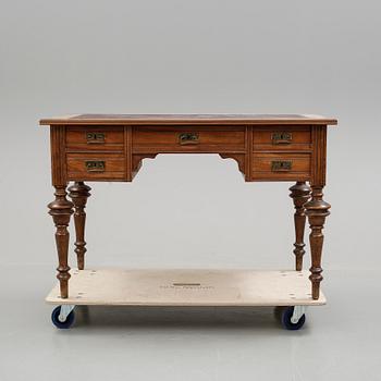 SKRIVBORD, Nyrenässans, sent 1800-tal.