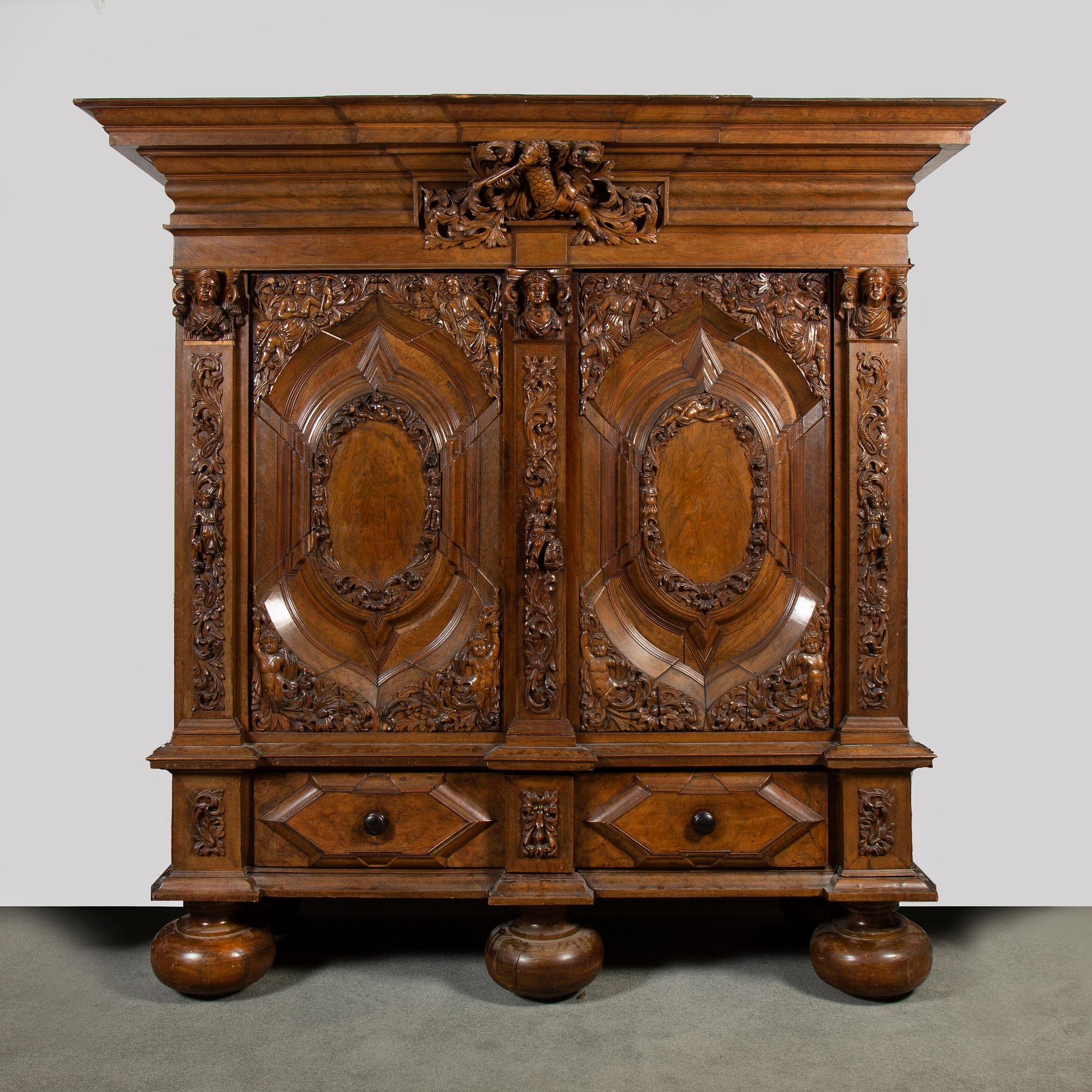 An early 18th Century baroque cabinet.