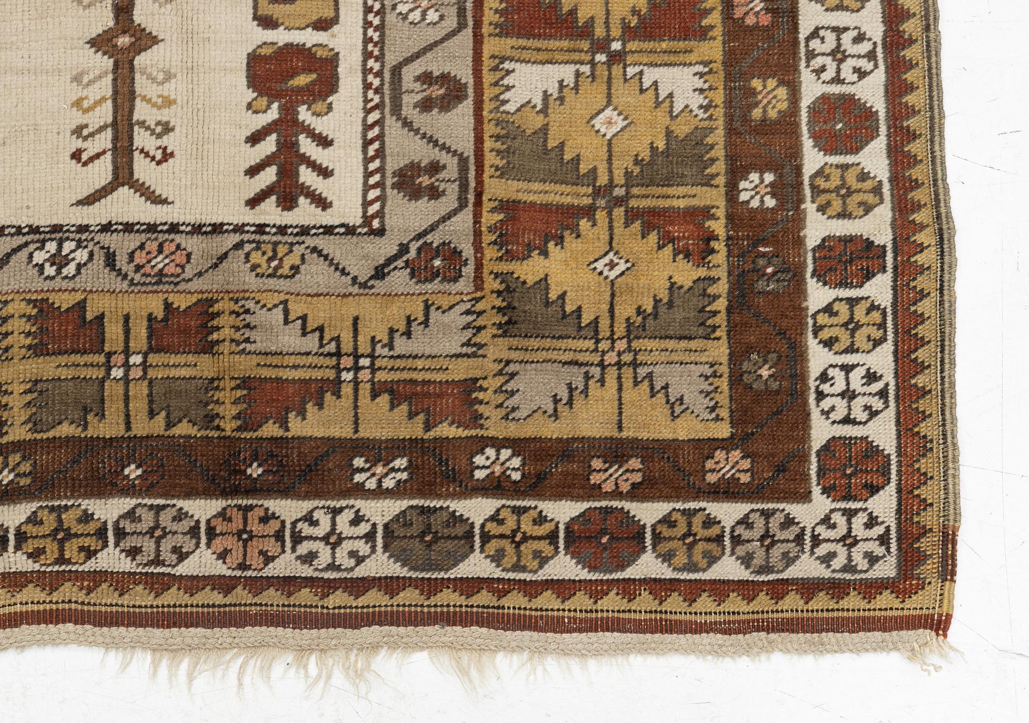 Matta, anatolisk, ca 194 x 119 cm.