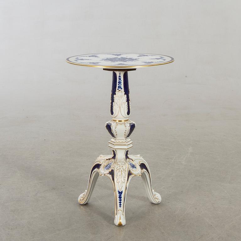 Bord, Louis XV-stil, Plaue von Schierholz, Tyskland, 1900-talets mitt porslin.