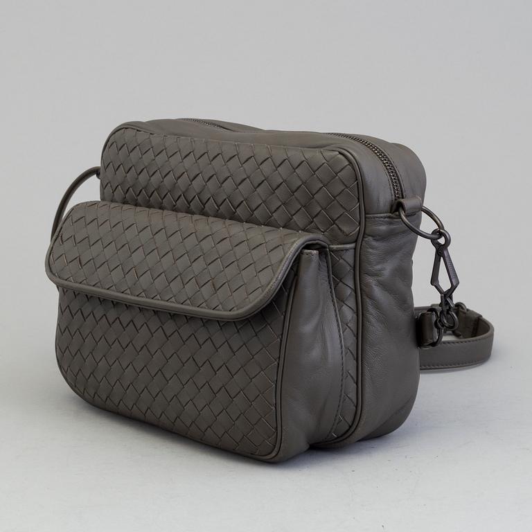 VÄSKA, Bottega Veneta.