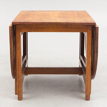 Drop-leaf table, late 19th Century.