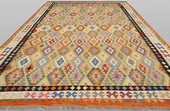 A kilim carpet, ca 486 x 304 cm.