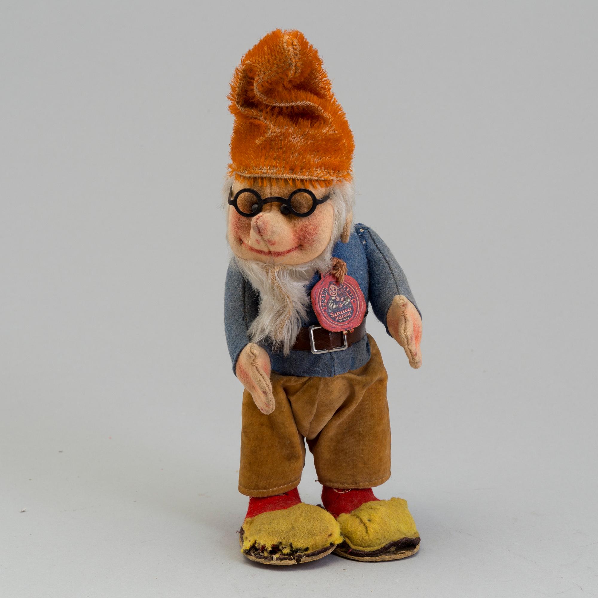 A toy gnome, made by Schucco in the first half of the 20th century.