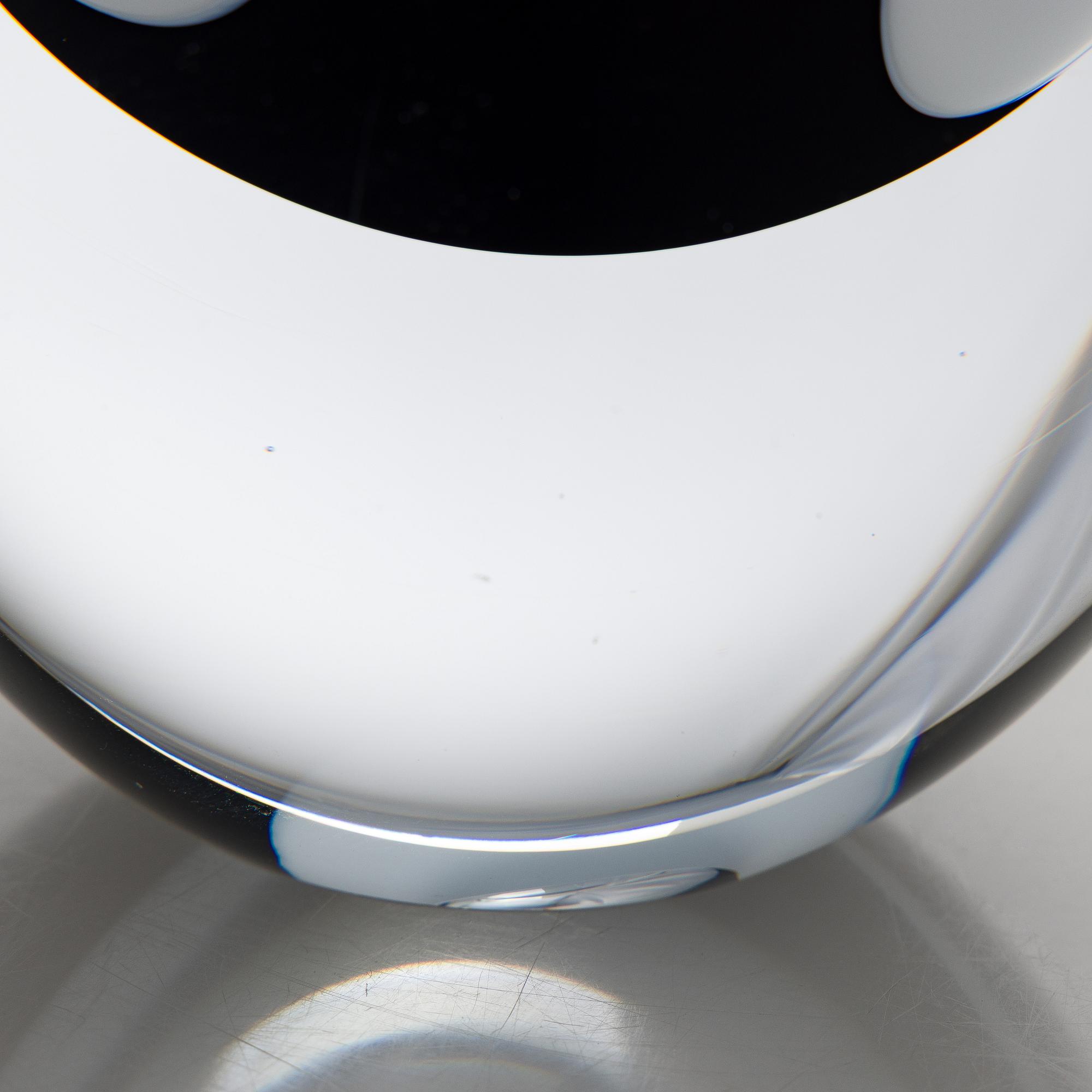Timo Sarpaneva, a 'Claritas' glass sculpture, signed Timo Sarpaneva Iittala 2001.