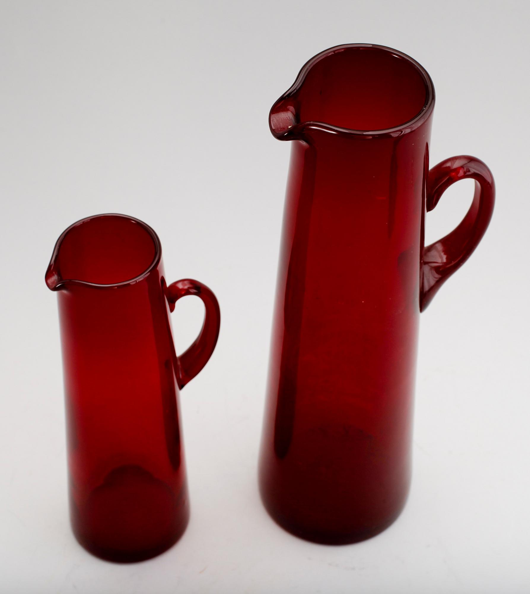 BRINGARE, 2 st, rött glas, Reijmyre.