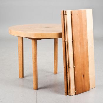 MATSALSBORD, Svenska Möbelfabrikerna, Bodafors. 1900-talets mitt, stämplat.