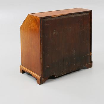 SEKRETÄR, senbarock, 1700-tal.