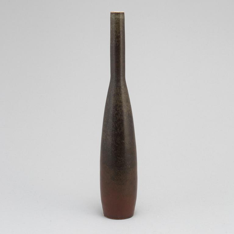 CARL-HARRY STÅLHANE, a signed stoneware vase, Rörstrand, dated -61.
