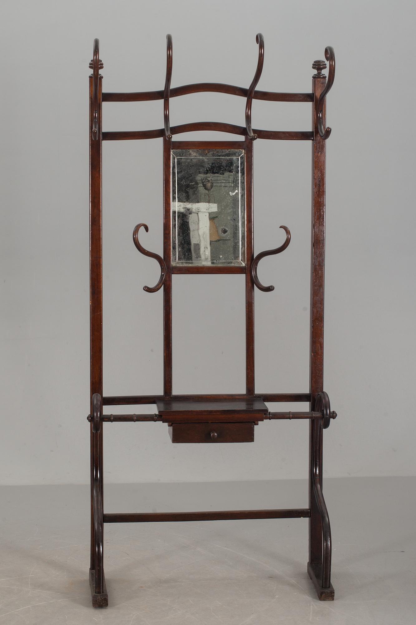 KLÄDHÄNGARE, märkt; Thonet, 1900-tal.