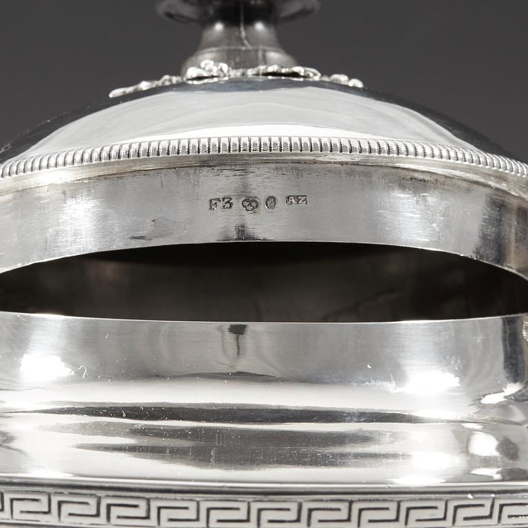 A Swedish 19th century silver tea-pot, Adolf Zethelius, Stockholm 1812.