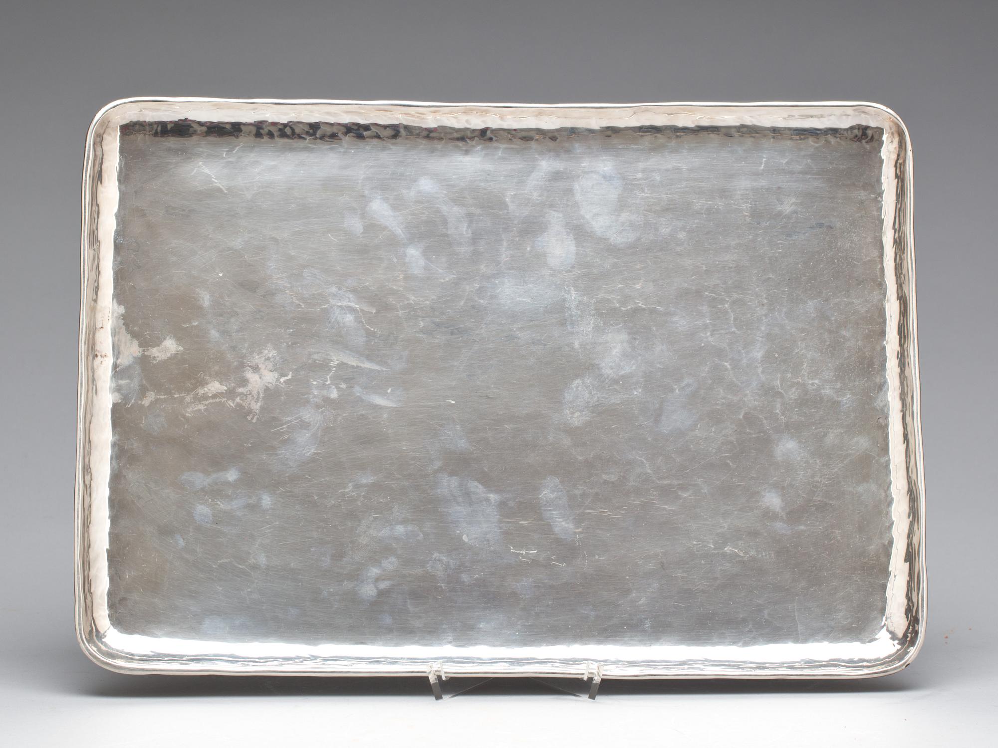 BRICKA, silver, vikt ca 1240g.