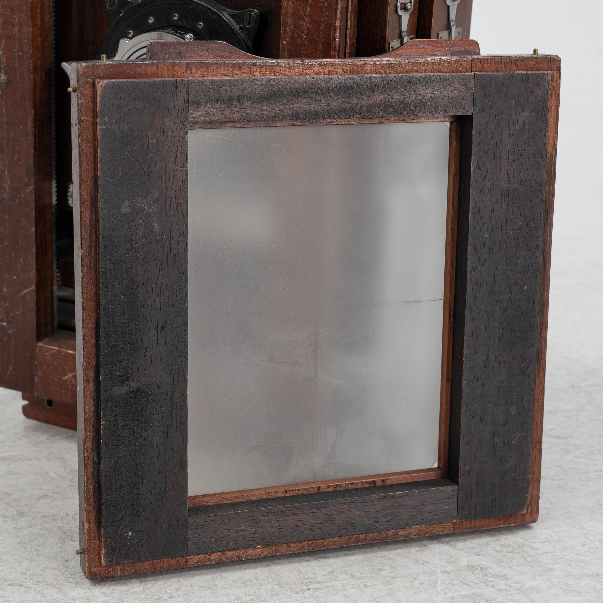 A box camera, first half of the 20th Century.