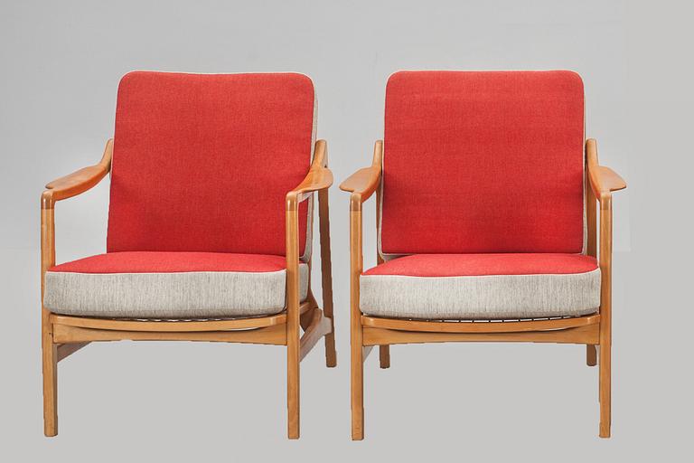 FÅTÖLJ, ett par, modell 117, Tove & Edvard Kindt-Larsen. Danmark.