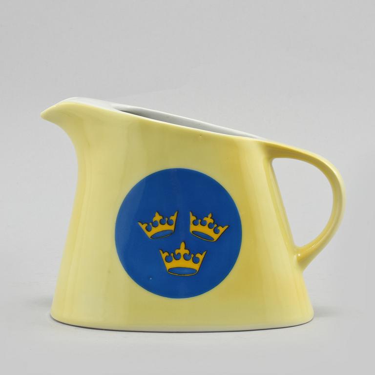 ISVATTENKANNA, porslin, "Svenska Amerika Linjen", omkring 1900-talets mitt.