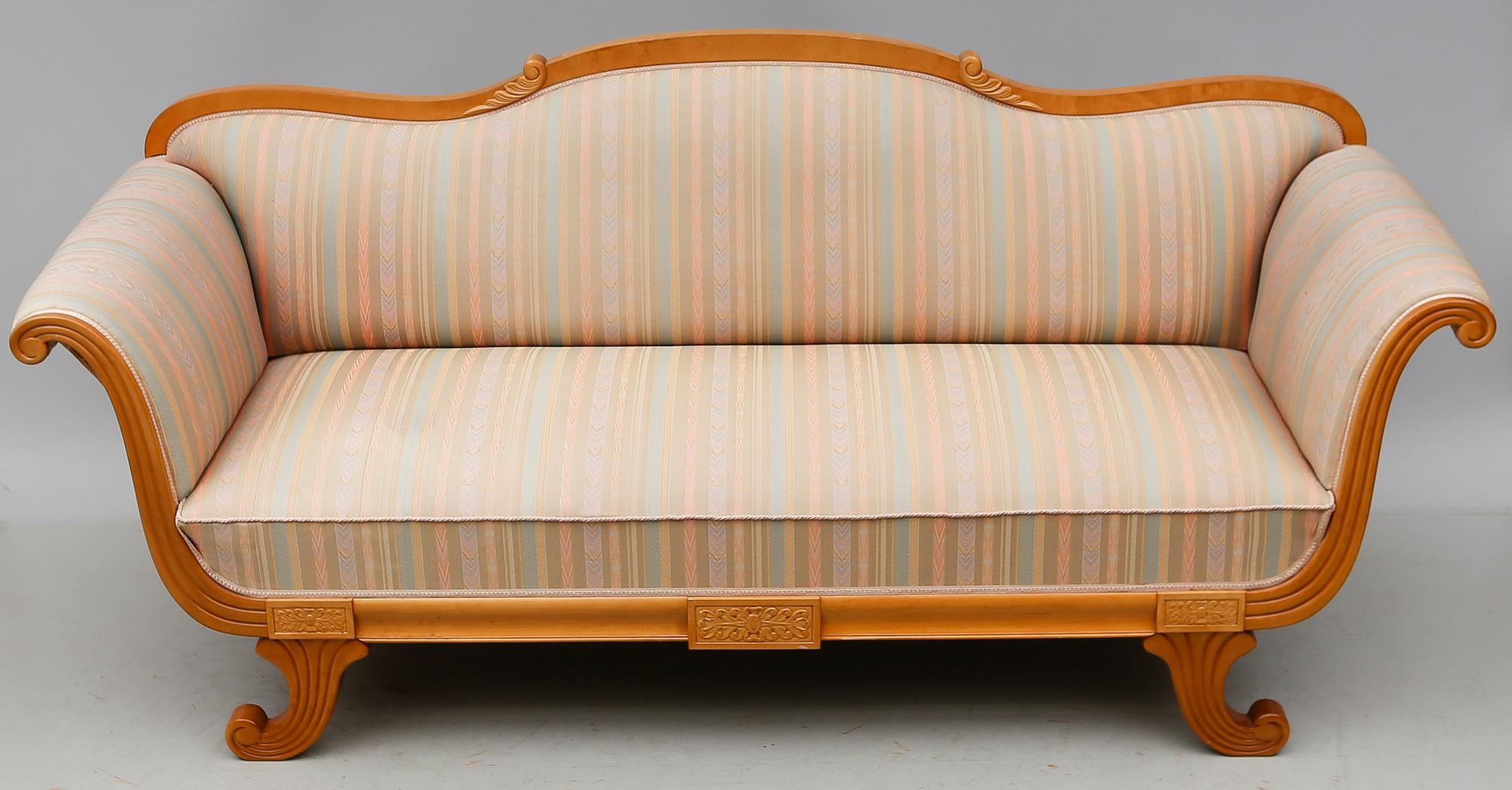 SOFFA, Karl-Johanstil, 1900-talets andra hälft.