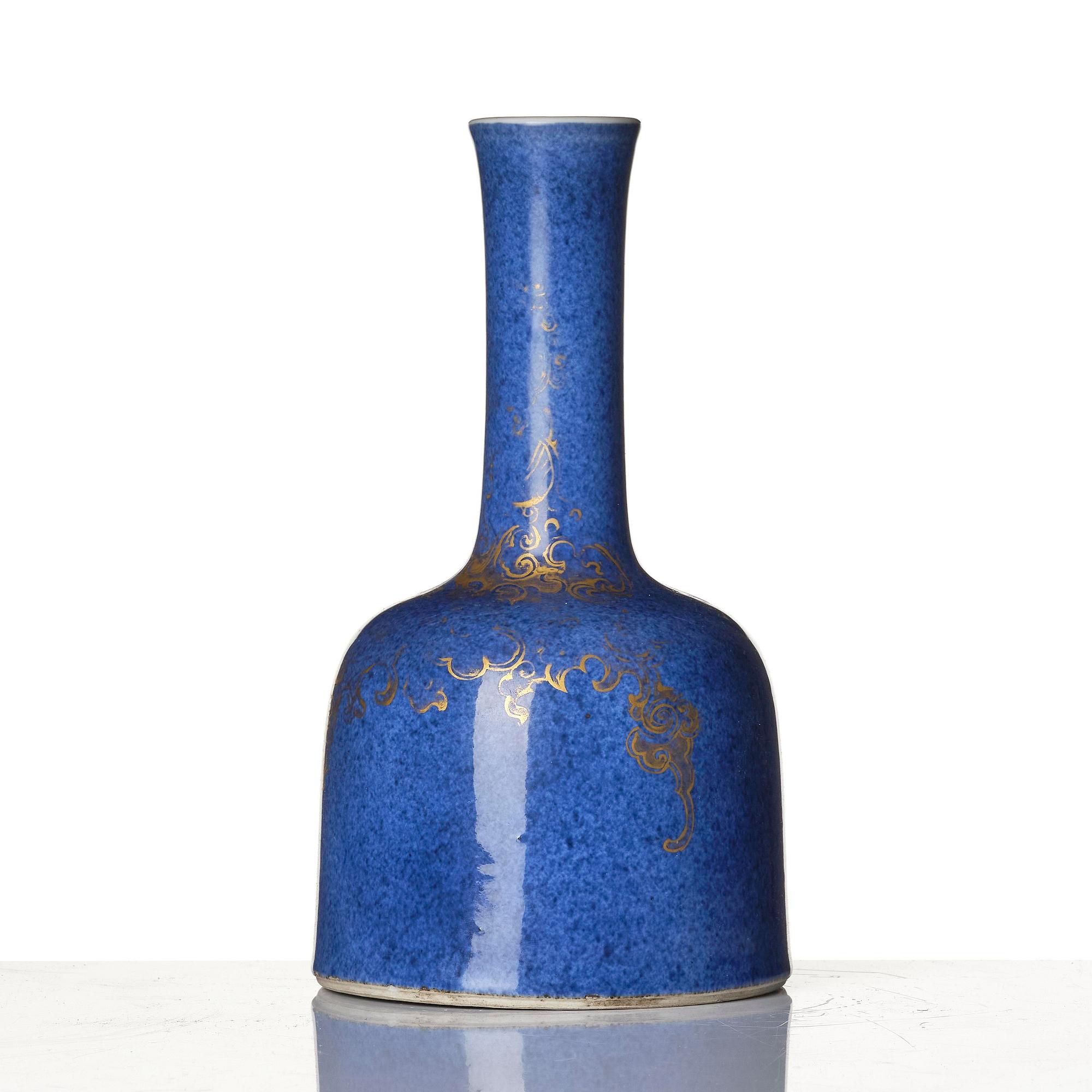 Vas, porslin. Qingdynastin, Kangxi (1662-1722).