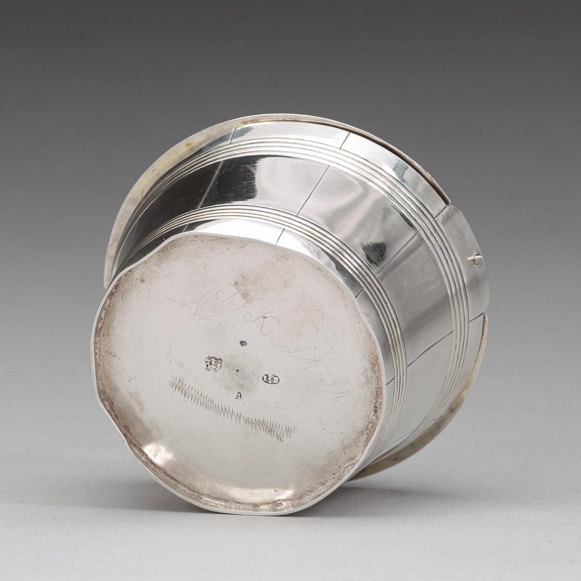 JOHAN PETTERSSON BERG, Norrköping 1759, smörtina, silver.