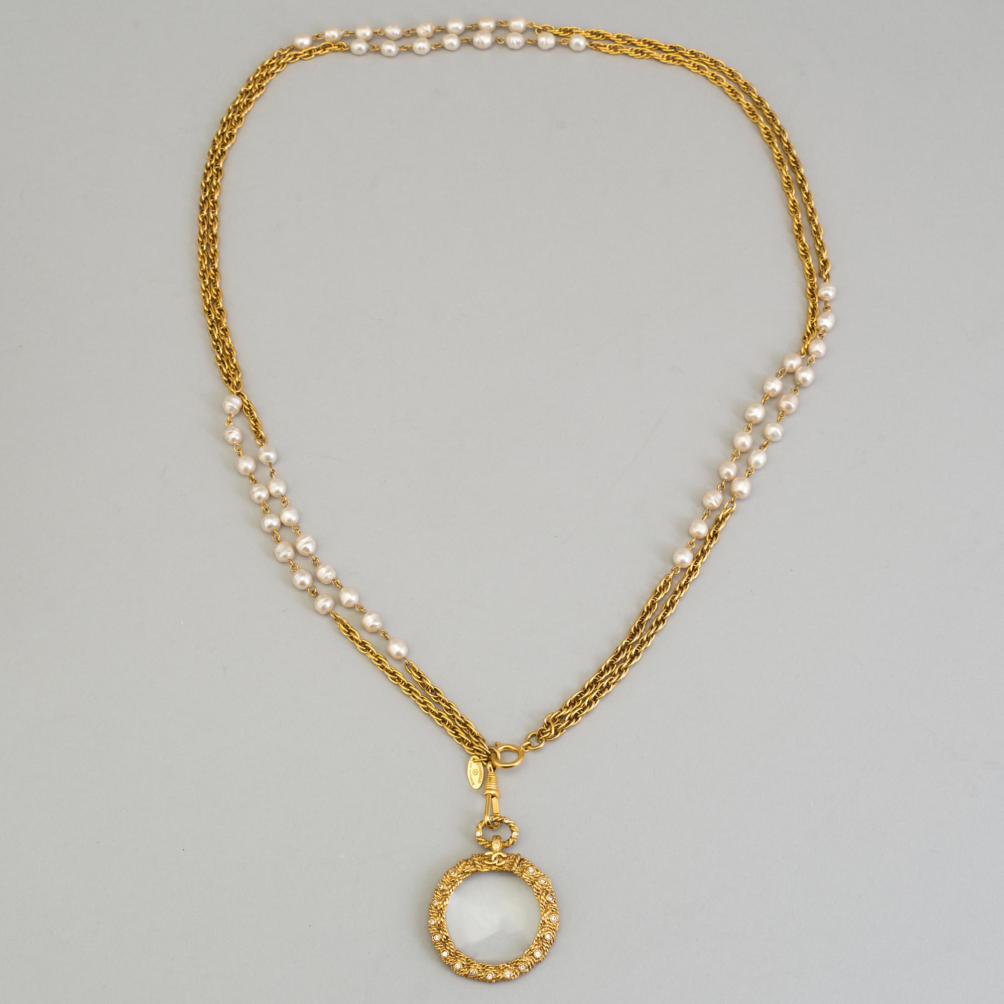 A necklace by CHANEL.