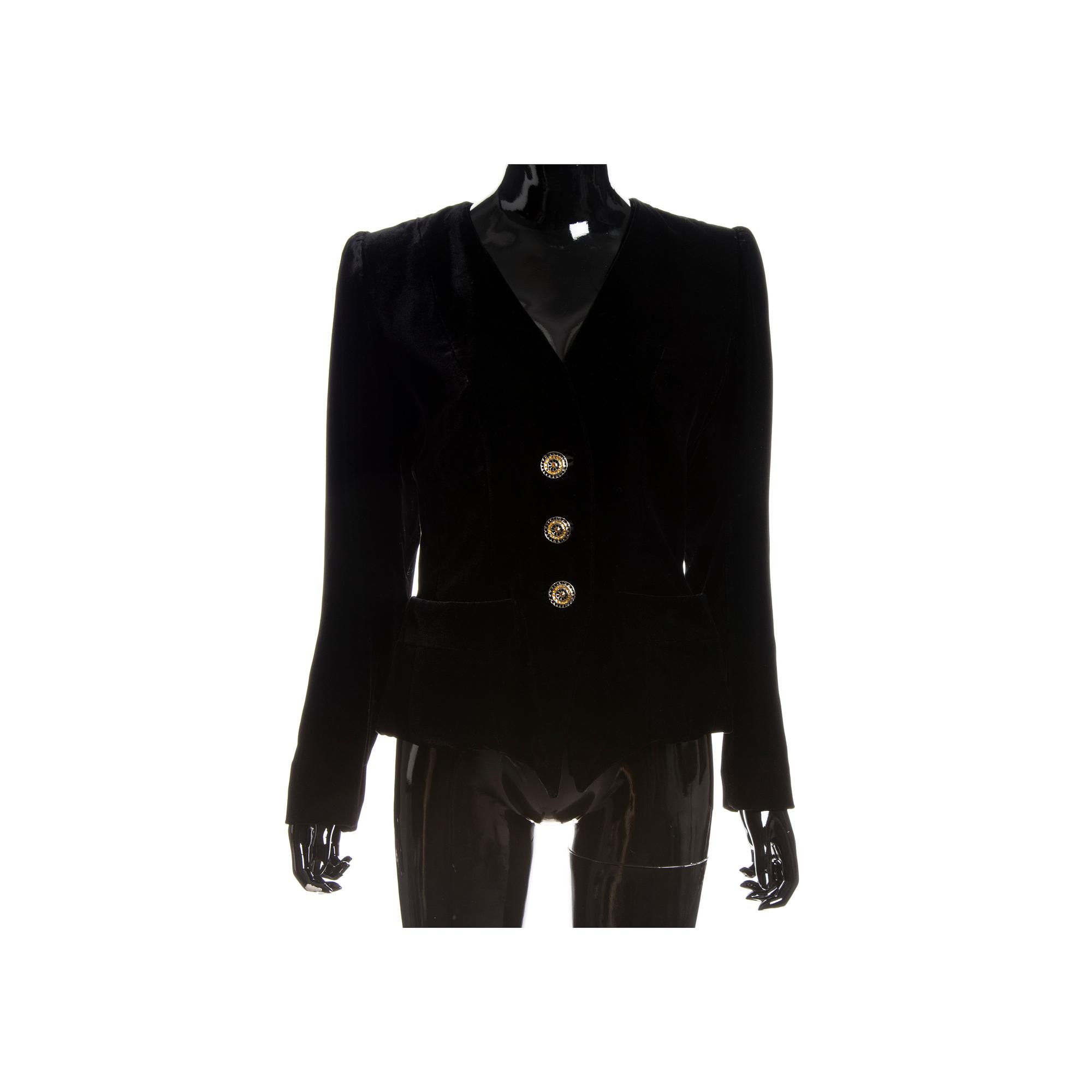 KAVAJ, Yves Saint Laurent.
