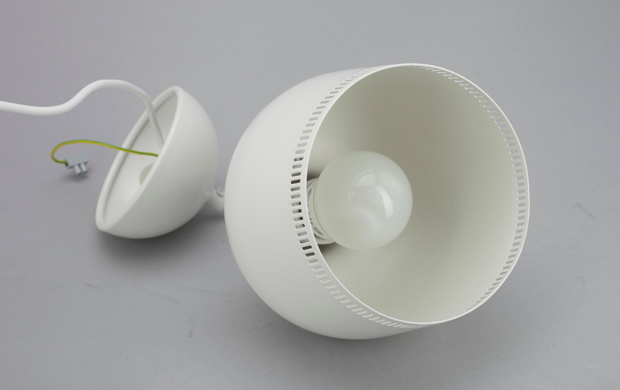 TAKLAMPA, modell A330S, metall, Alvar Aalto, Artek.