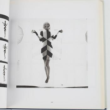 Bert Stern, "Bert Stern: Marilyn Monroe: The Complete Last Sitting", 1992.