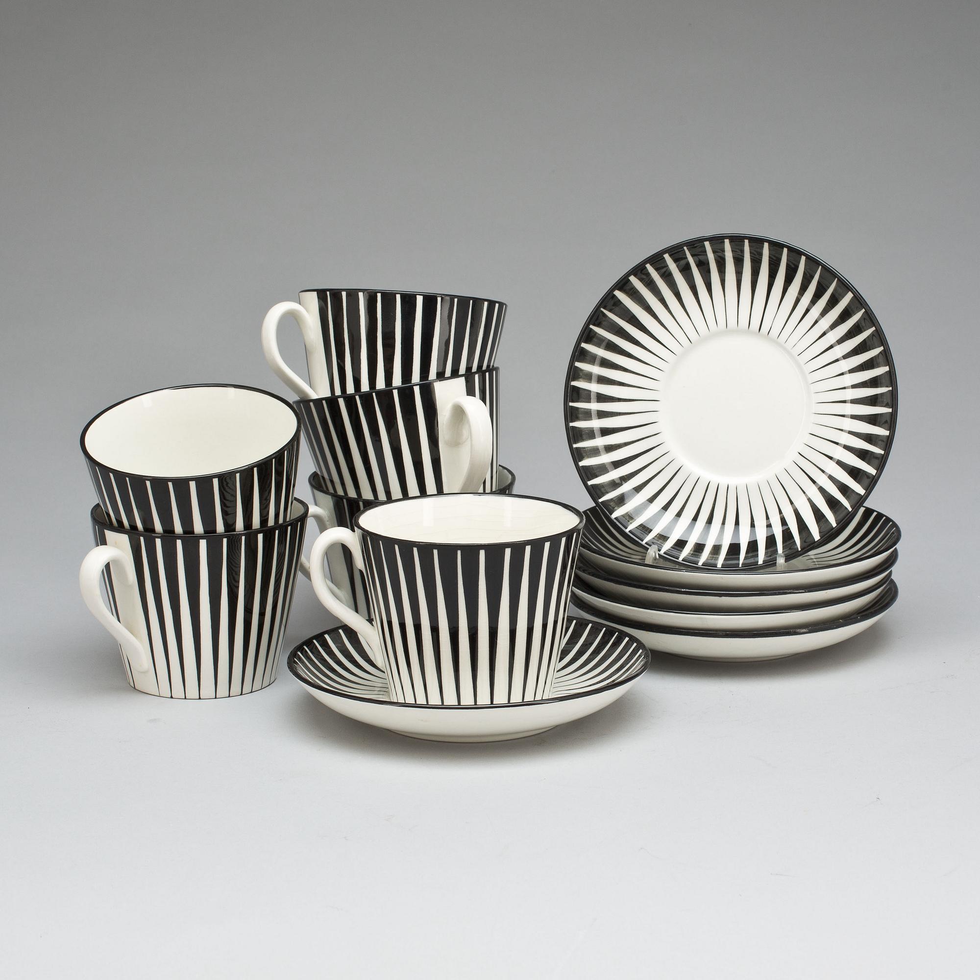 TEKOPPAR med FAT porslin, 6 st. "Zebra", Eugen Trost, Upsala-Ekeby Gefle, 1900-talets mitt.