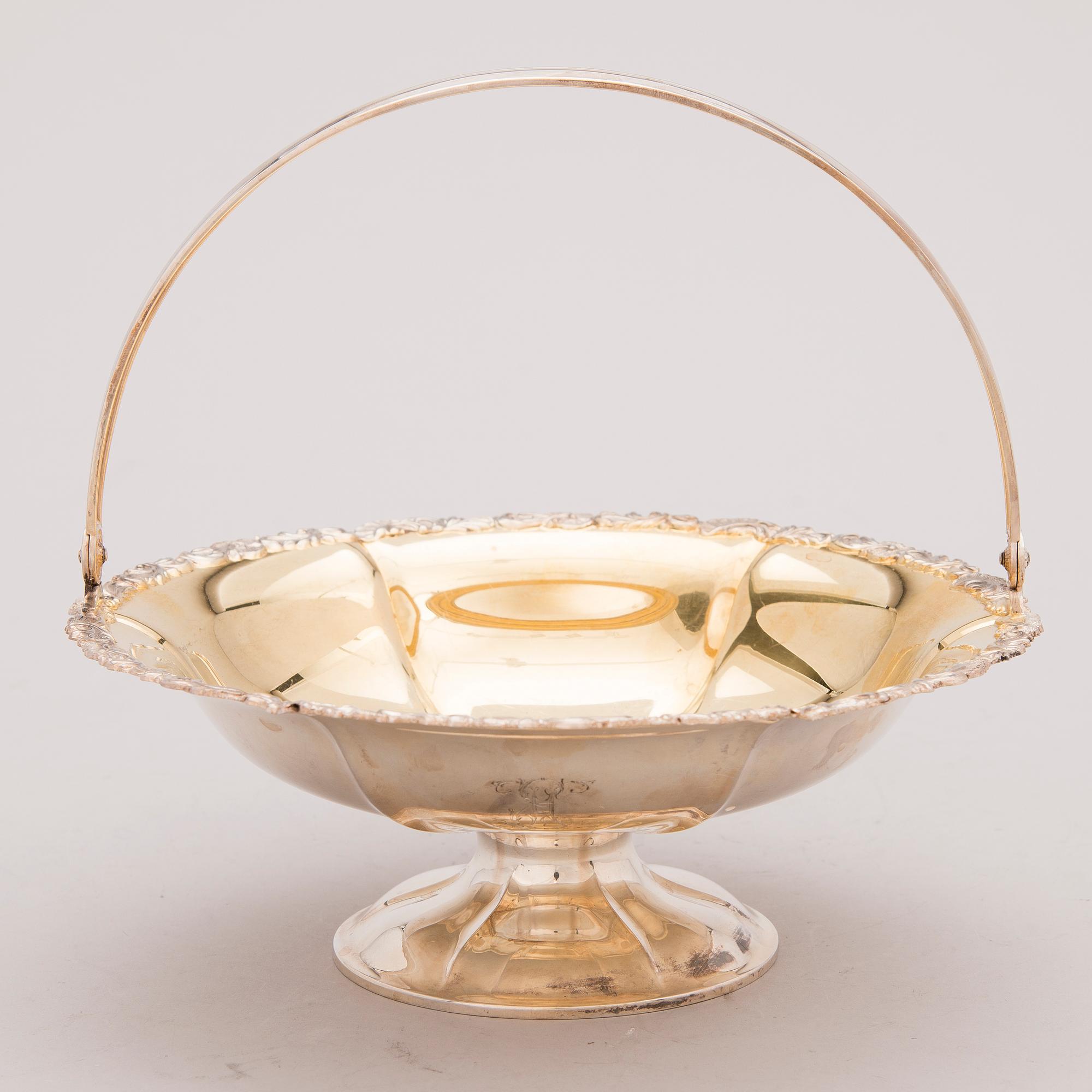 BRÖDKORG, silver, Helsingfors 1943.