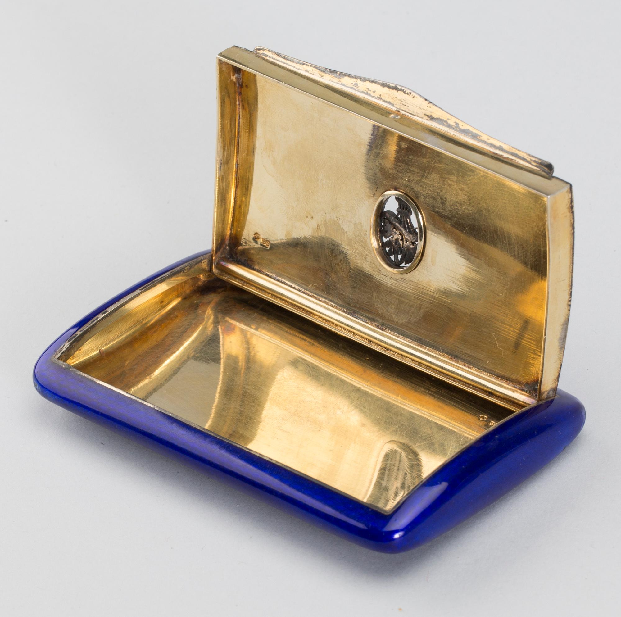 ETUI, emalj på silver. Ej identifierbar stämpel. Europa. 1800/1900-tal.