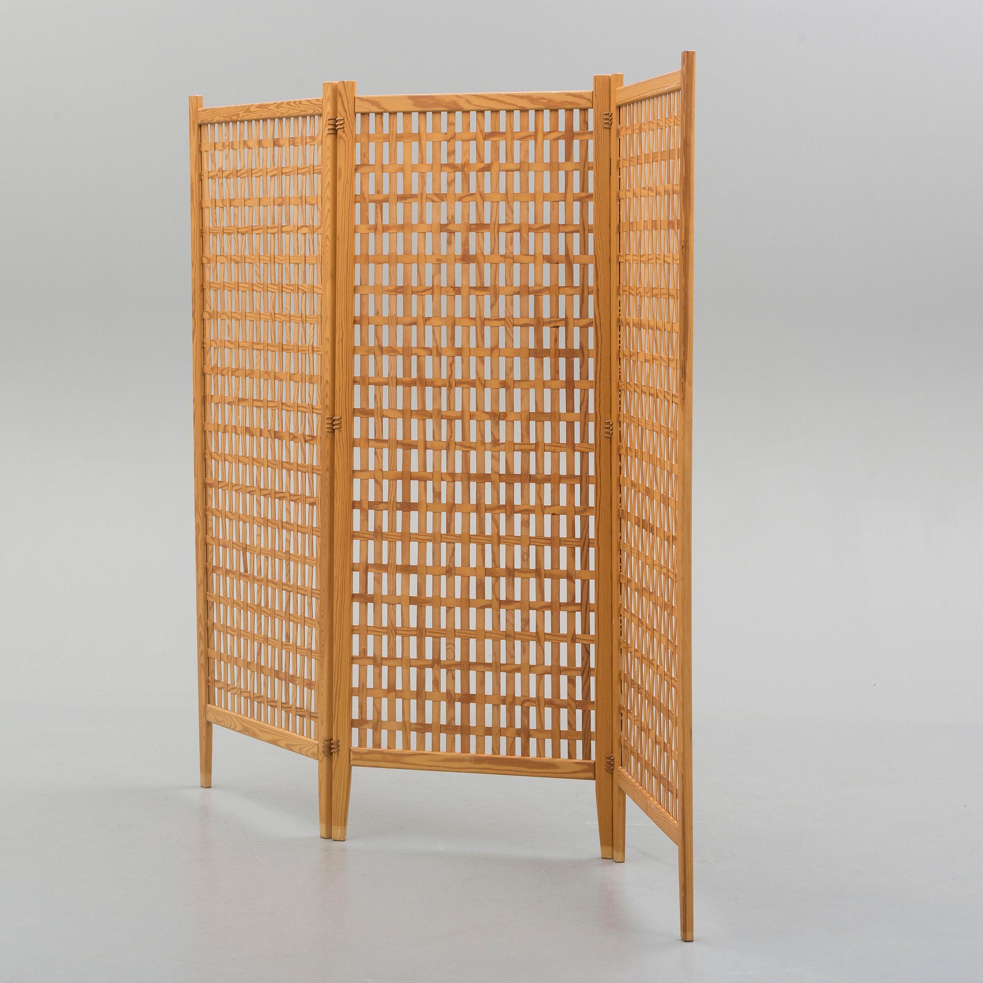 A pine folding screen from Alberts, Tibro, 1950's.