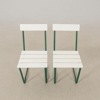 Arthur Lindqvist, garden group 5 dlr model 9A and chair no. 1, Grythyttan 20th century.