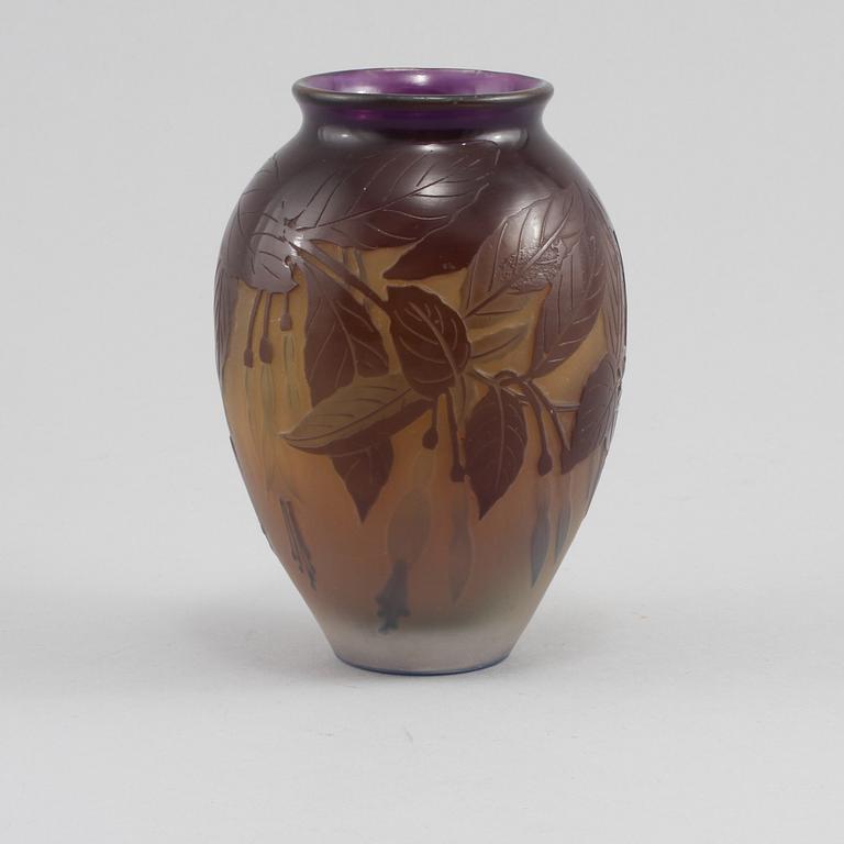 VAS, glas, jugend, Émile Gallé, Frankrike, 1900-talets första hälft.
