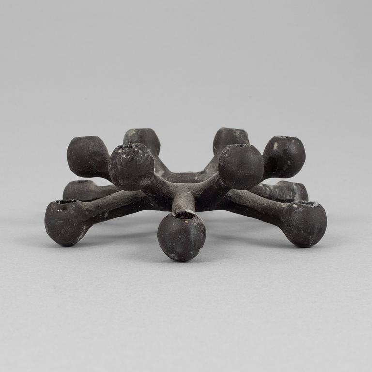 JENS QUISTGAARD, ljusstake, gjutjärn, Dansk Designs, Danmark.