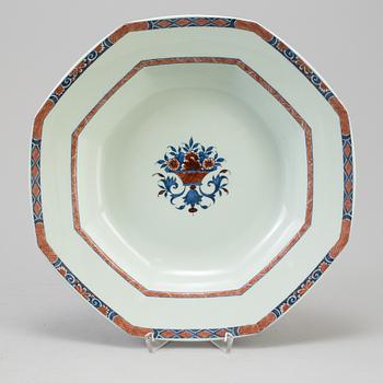 A 36 part porcelain service, Raynaud & Co, Limoges, end of the 20th century.