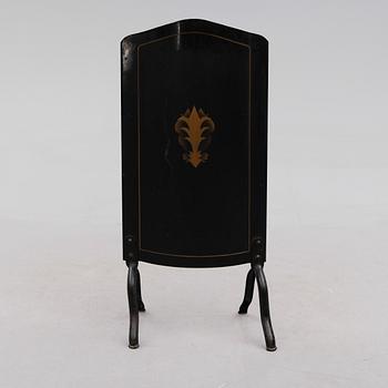 BRASSKÄRM, plåt, 1900-talets första hälft.