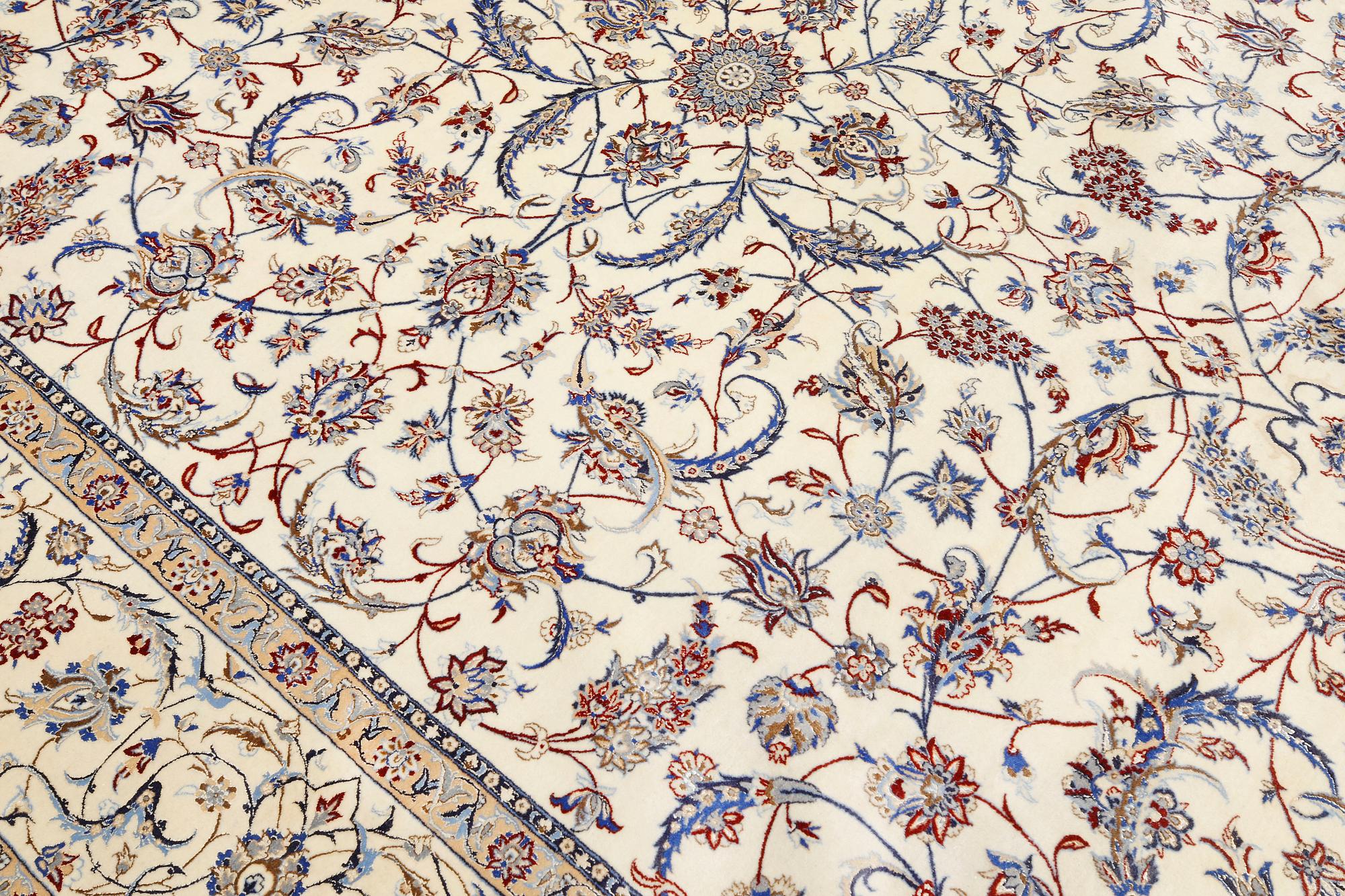 Matta, Nain, part silk, sk 4 LAA, 360 x 252 cm.