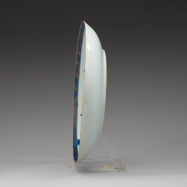 A large blue and white dish, Qing dynasty, Qianlong (1736-95).