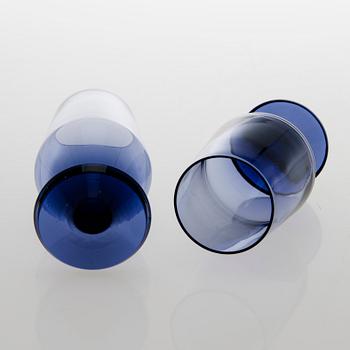 TAMARA ALADIN, A wine carafe with four wine glasses, Riihimäen Lasi, 1961-64. Design year 1961.