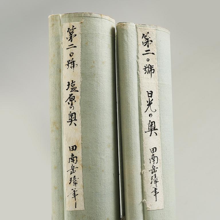 RULLMÅLNINGAR, 2 st, siden på papper, Japan, 1900-tal, bär signatur.