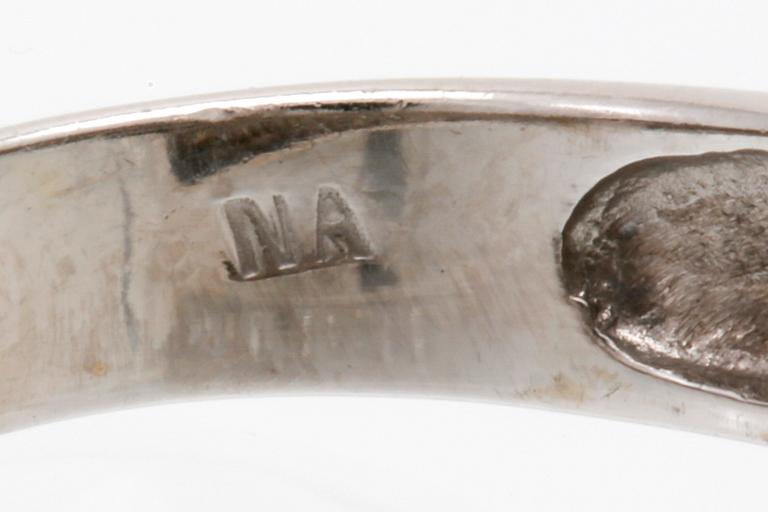 Ring 18K whitegold briliant and bguette-cut diamonds approx 1,20 ct in total.