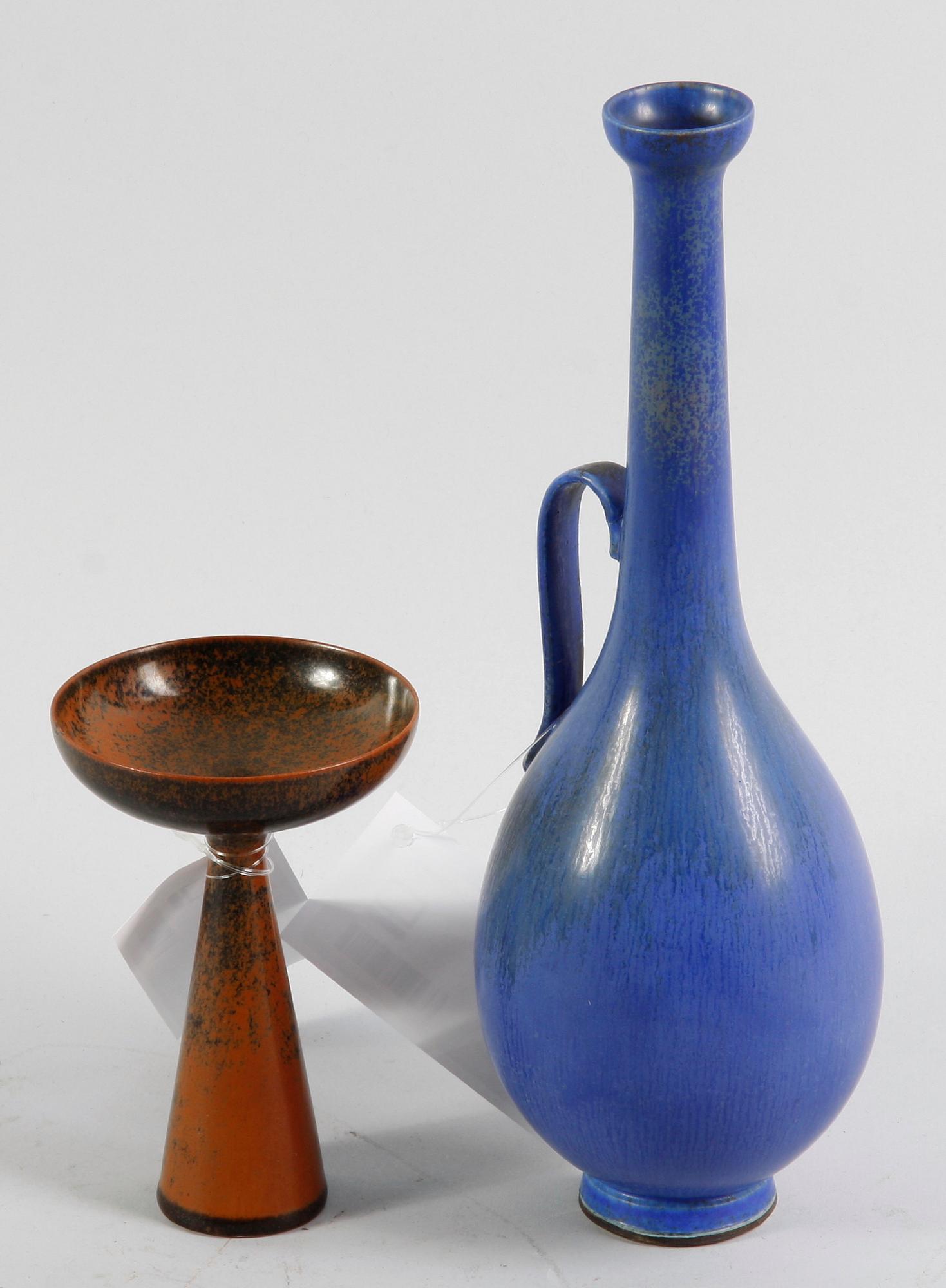 VASER, 2 st. Stengods. Berndt Friberg resp Stig Lindberg Gustavsberg.