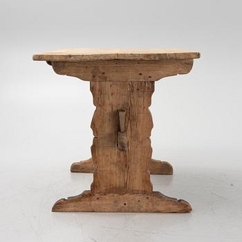 A pine trestle table, 19th century.
