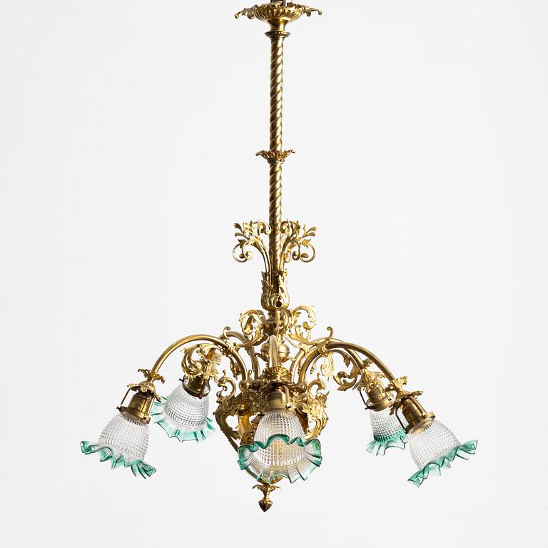 Takkrona, nyrokoko, 1900-talets första hälft.