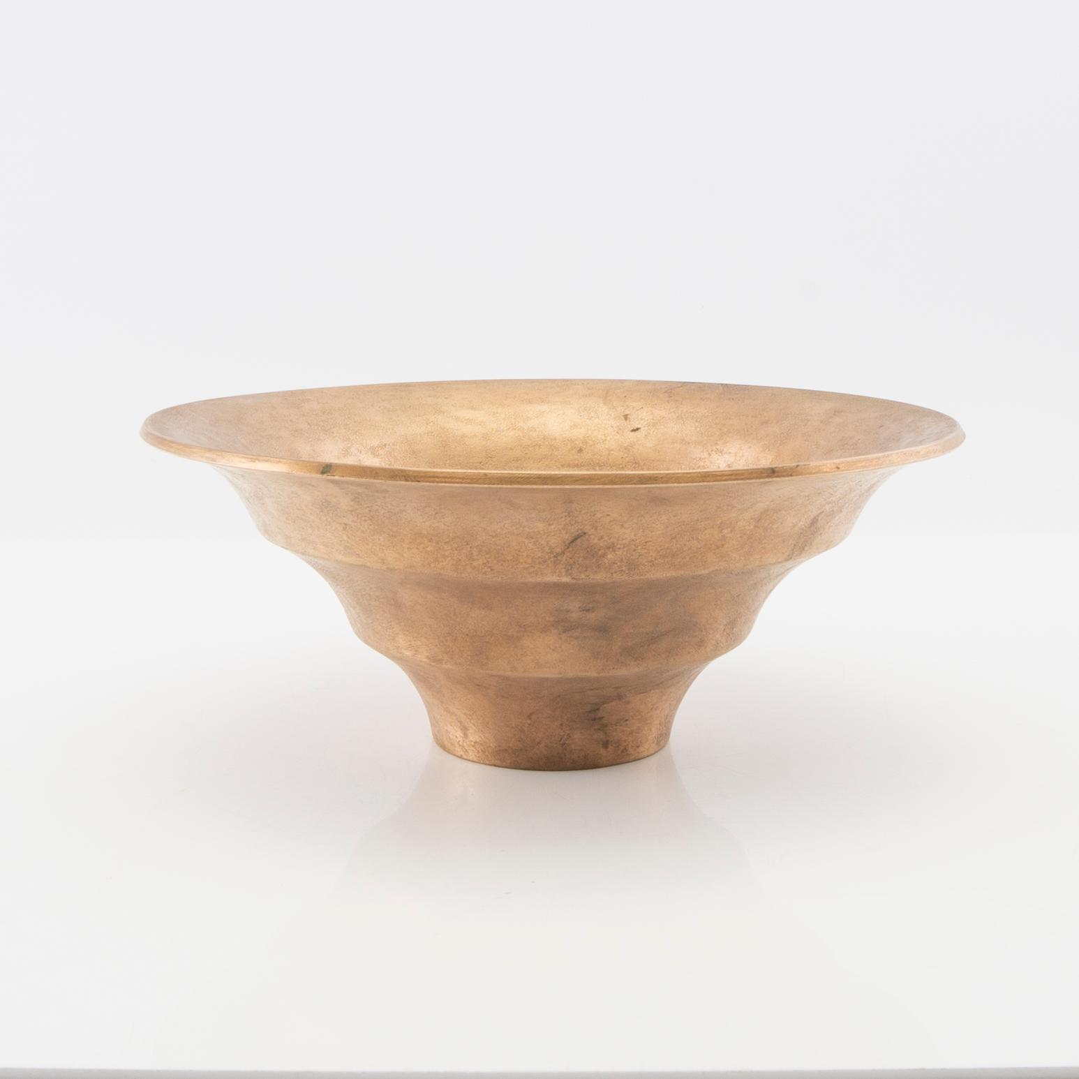 Jan Ostwald, skål monogramsignerad.