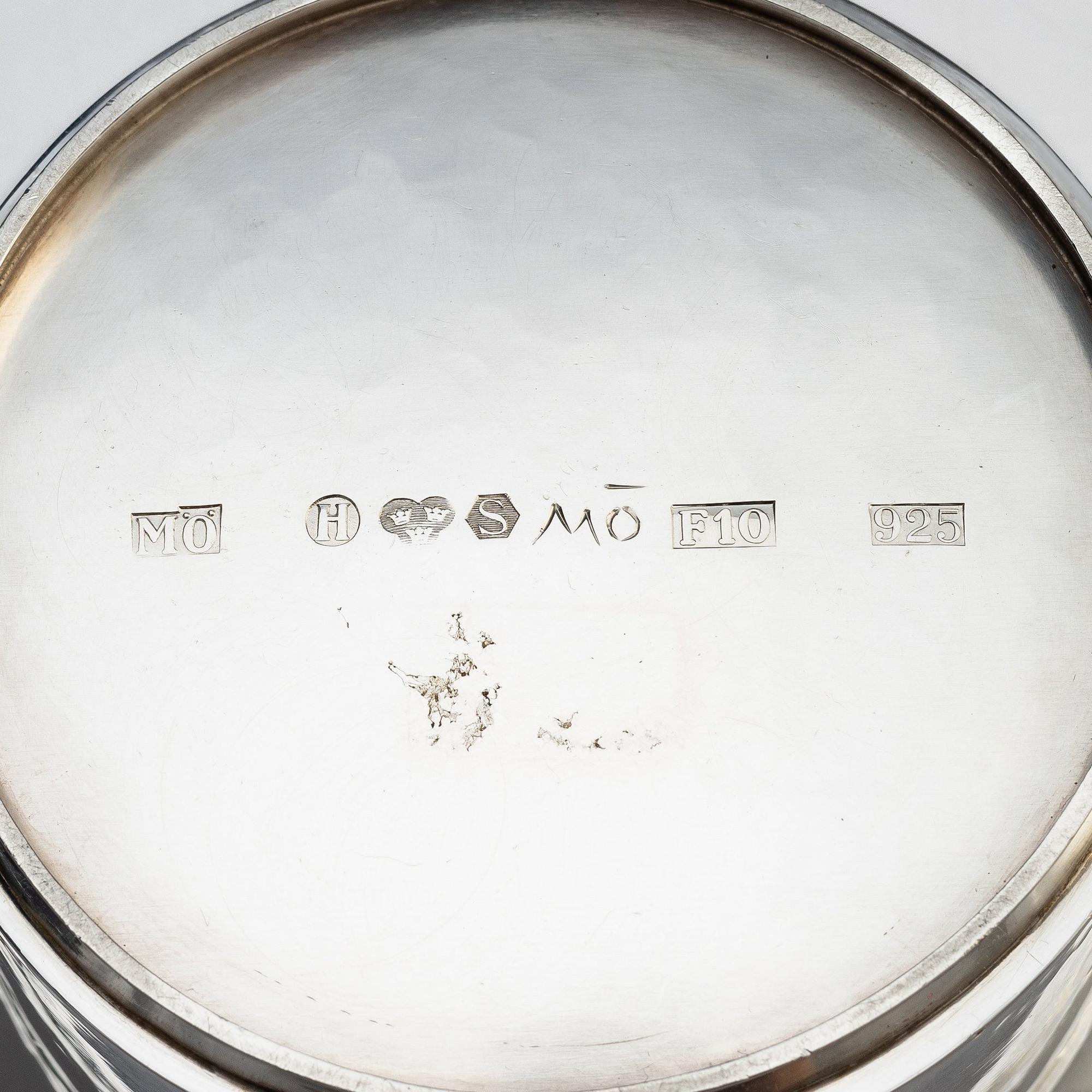 Martin Öhman, burk med lock, sterling silver och ametist, Halmstad 1980.