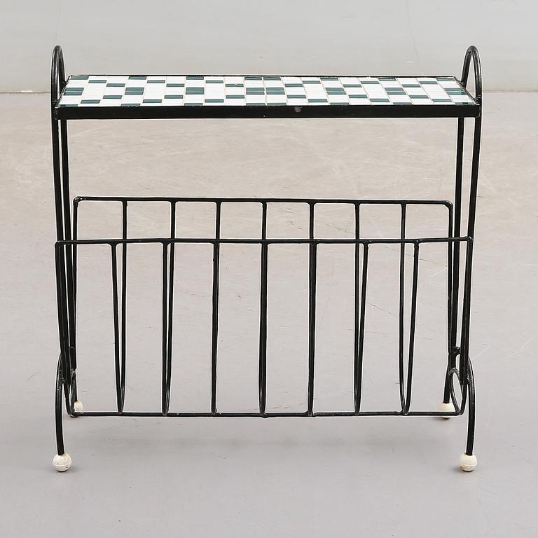 TIDNINGSTÄLL, 1900-talets mittt.