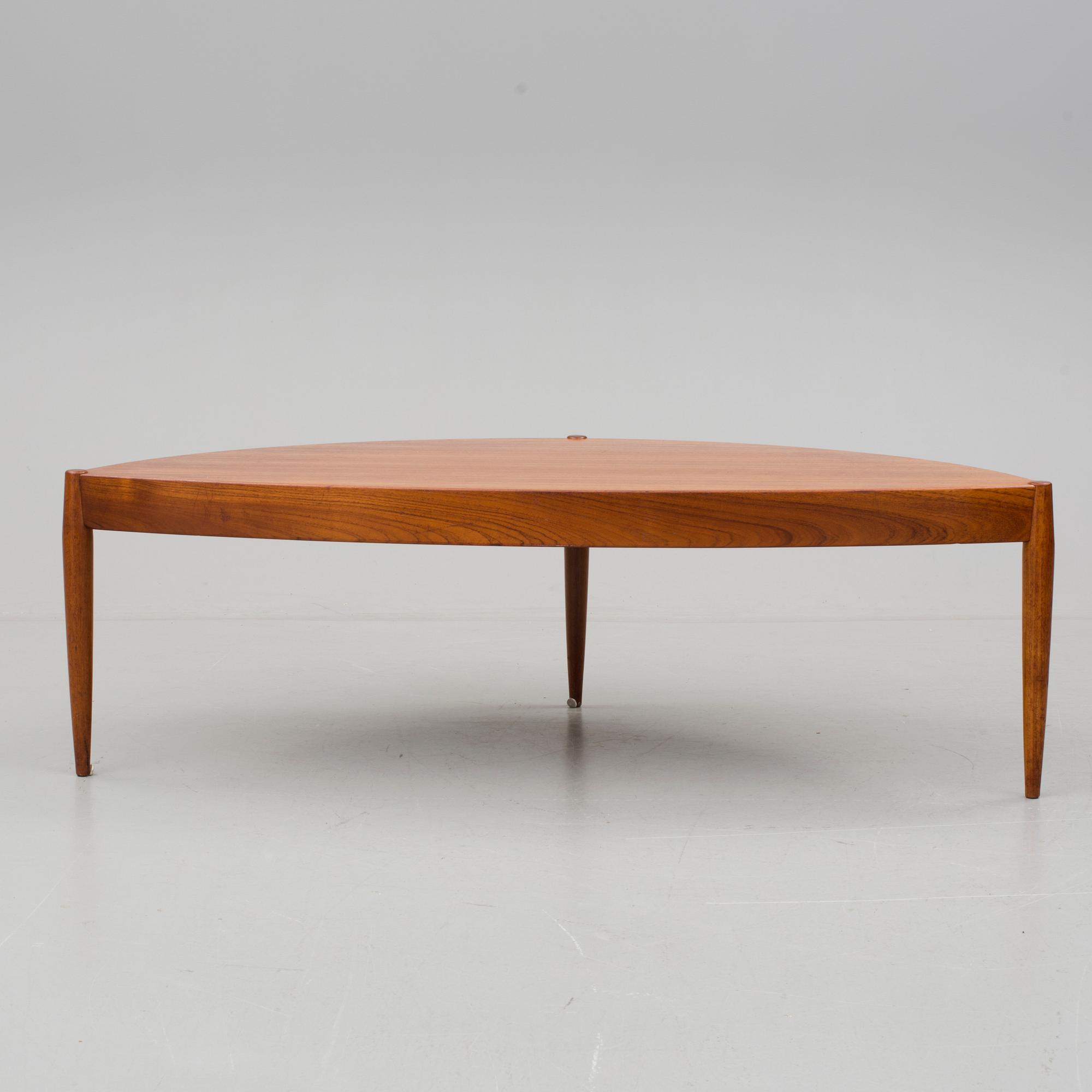 SOFFBORD, Johannes Andersen för Trensum, 1900-talets mitt.