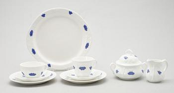 TE- OCH KAFFESERVIS, 40 del, porslin, "Blå Blom", Gustavsberg.